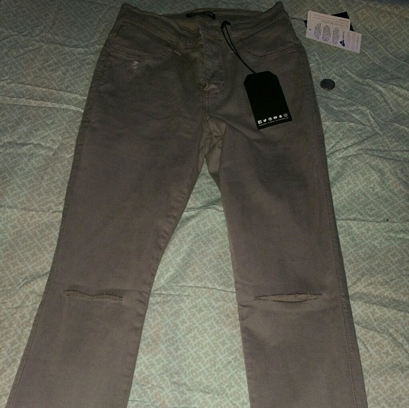 Jeans - Picture 2 of 3